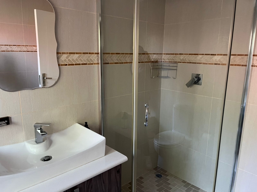 To Let 3 Bedroom Property for Rent in Langenhovenpark Free State